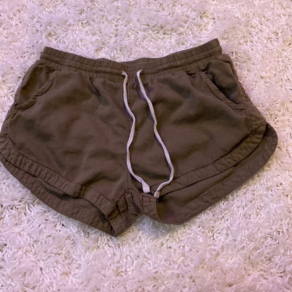 girls green billabong shorts